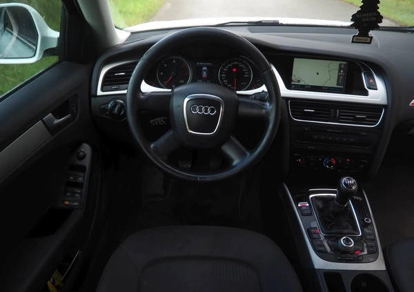 Audi A4 cena 32900 przebieg: 189830, rok produkcji 2009 z Leśna małe 742